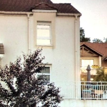 Joli Duplex Proche Disneyland Apartment Montevrain Exterior photo